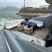 英國Sunseeker Predator 72呎游艇